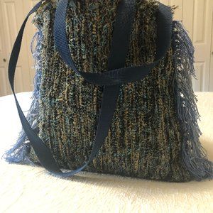 HANDWOVEN SHOULDER BAG